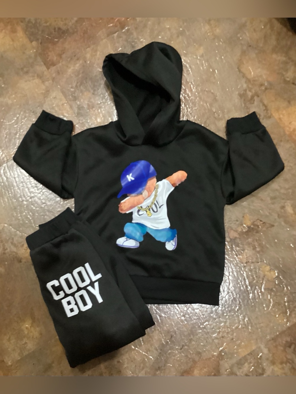 SHEIN Black Kids Hoodie & Joggers Set with Blue Graphic - Picture 2 of 7